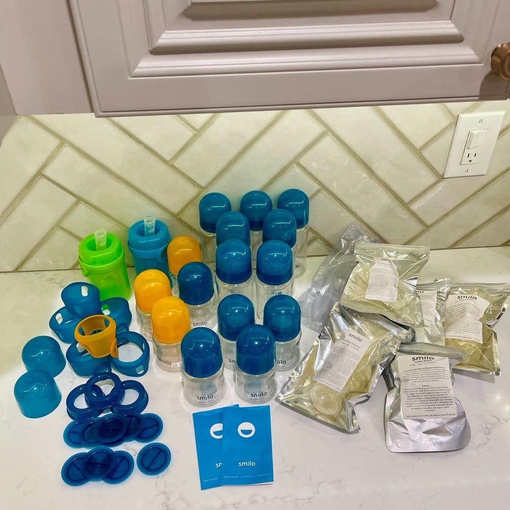 Smilo Baby Bottles, Feeding Nipples & Sippy Cups - Full Set, 10oz & 5oz Bottles